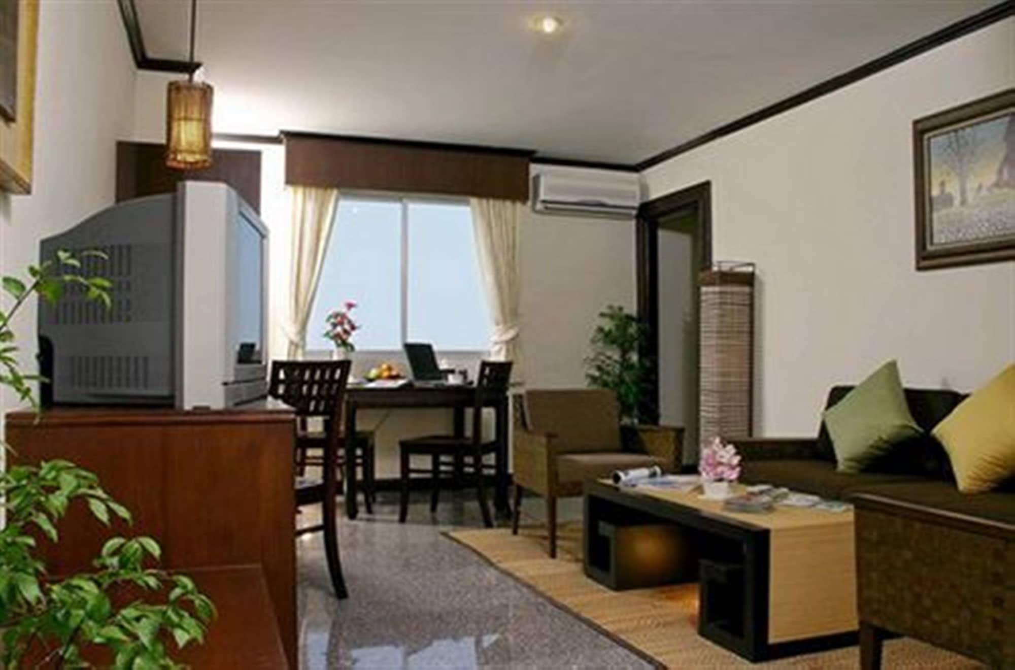 Royal Peninsula Hotel Chiangmai Chiang Mai Exteriör bild