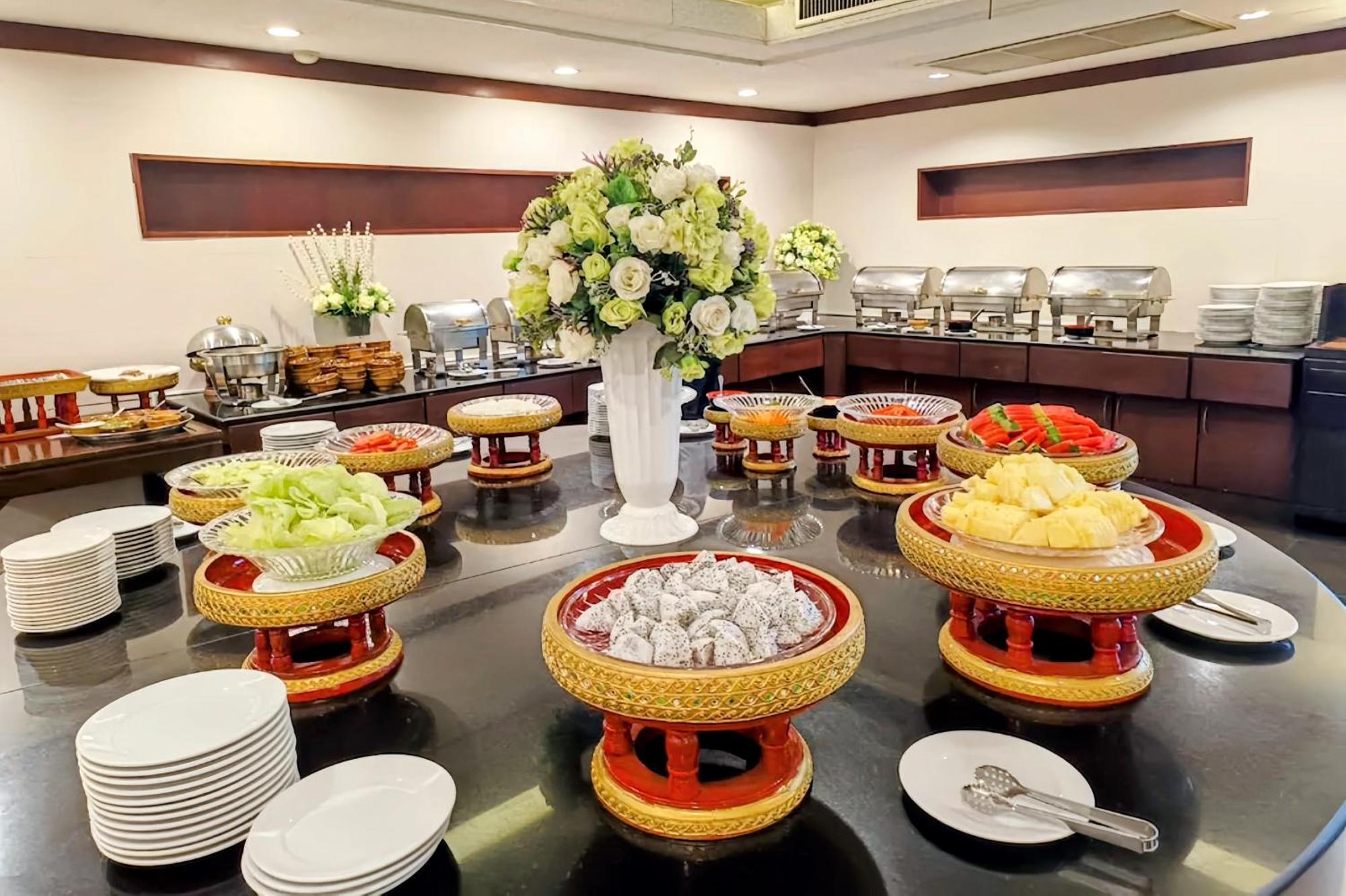 Royal Peninsula Hotel Chiangmai Chiang Mai Exteriör bild