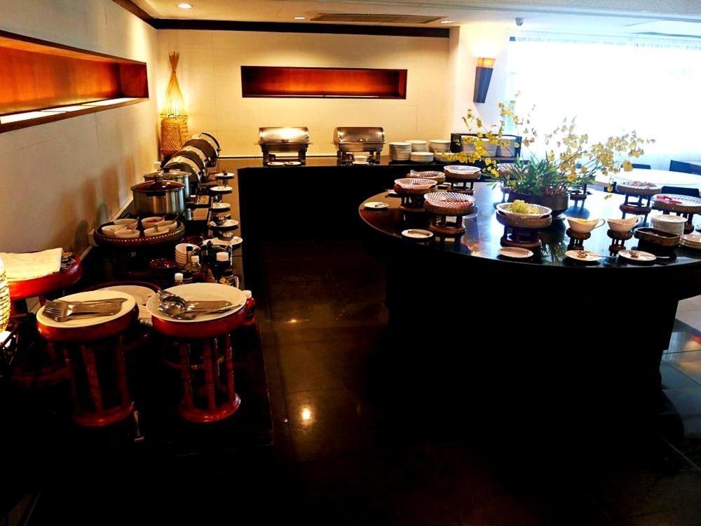 Royal Peninsula Hotel Chiangmai Chiang Mai Exteriör bild