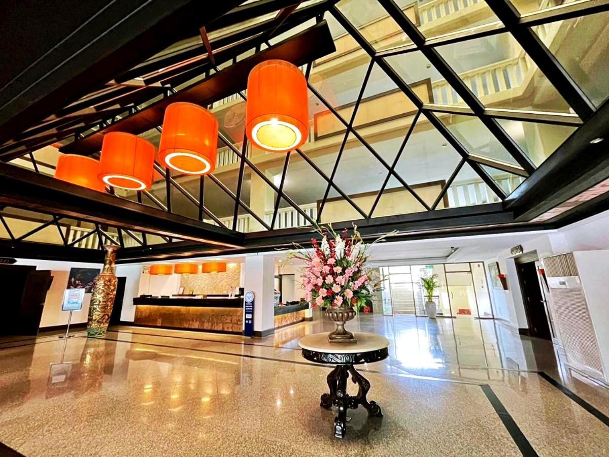 Royal Peninsula Hotel Chiangmai Chiang Mai Exteriör bild