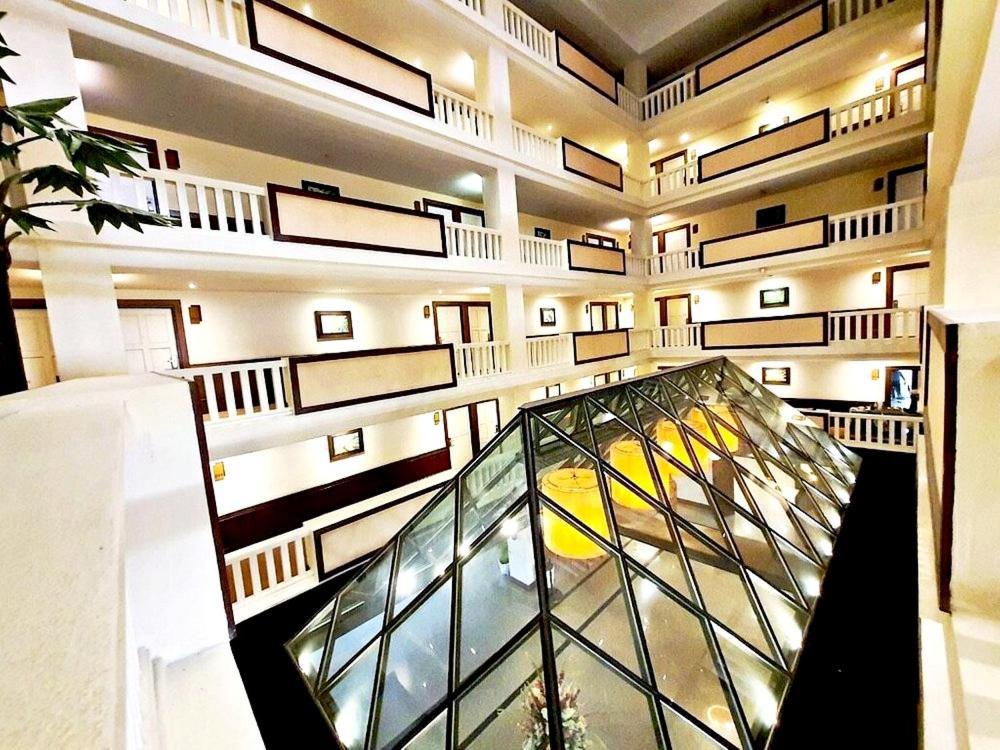 Royal Peninsula Hotel Chiangmai Chiang Mai Exteriör bild