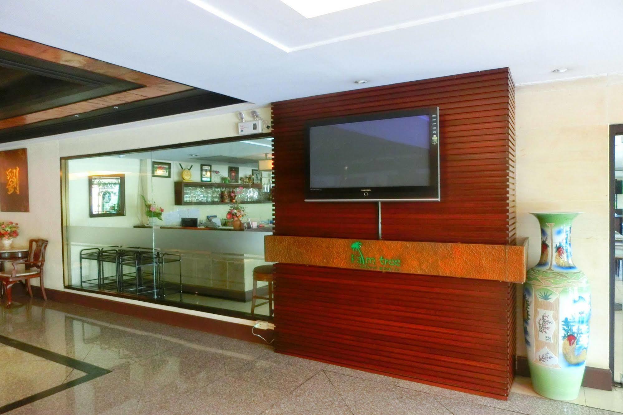 Royal Peninsula Hotel Chiangmai Chiang Mai Exteriör bild