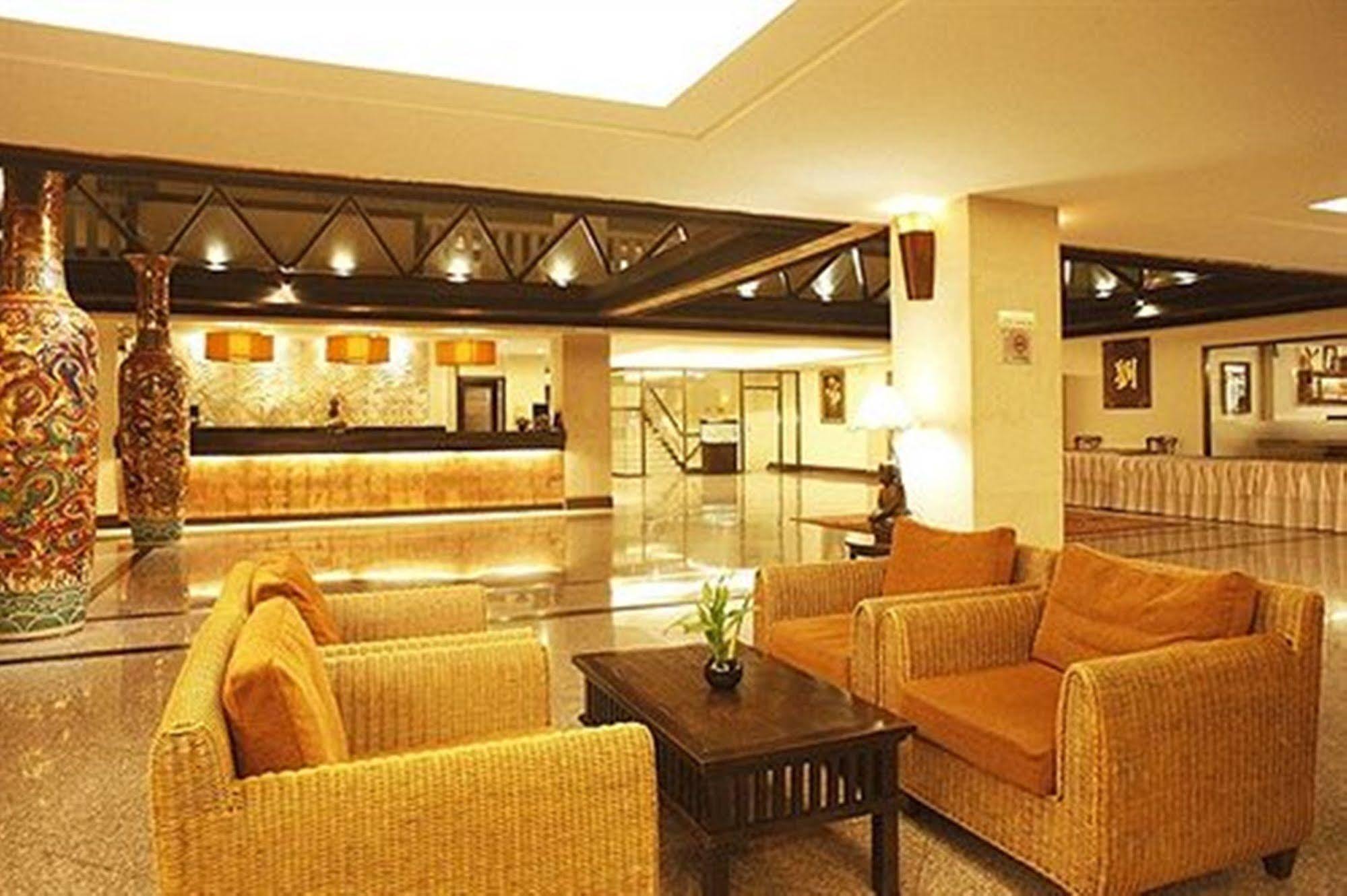 Royal Peninsula Hotel Chiangmai Chiang Mai Exteriör bild